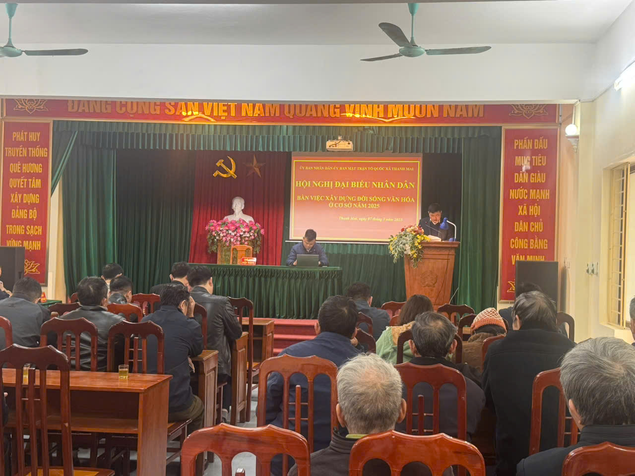 UỶ BAN NHÂN DÂN – UỶ BAN MTTQ XÃ THANH MAI TỔ CHỨC HỘI NGHỊ ĐẠI BIỂU NHÂN DÂN BÀN VIỆC XÂY DỰNG ĐỜI SỐNG VĂN HOÁ Ở CƠ SỞ NĂM 2025